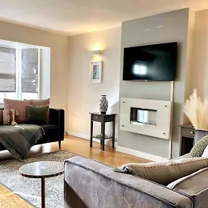 3bed House With Parking Short Walk To Centre Holiday home Bath